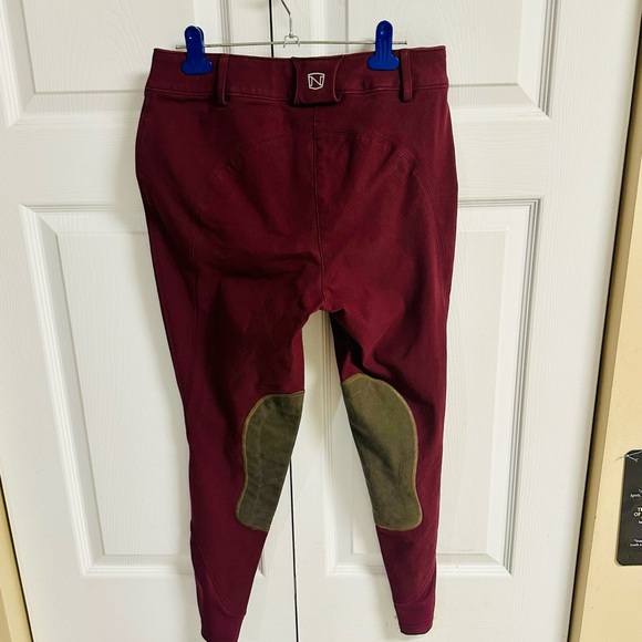 Noble Outfitter Horse Riding
Burgendy Knee Breech 28R - Picture 7 of 8